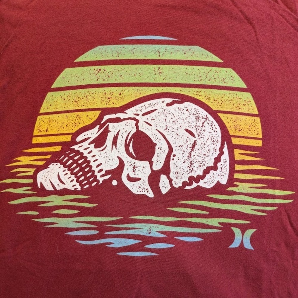 Hurley Skull Wave Tee Men's L Red Short Sleeve Surf Skate Beach Graphic‎ Shirt